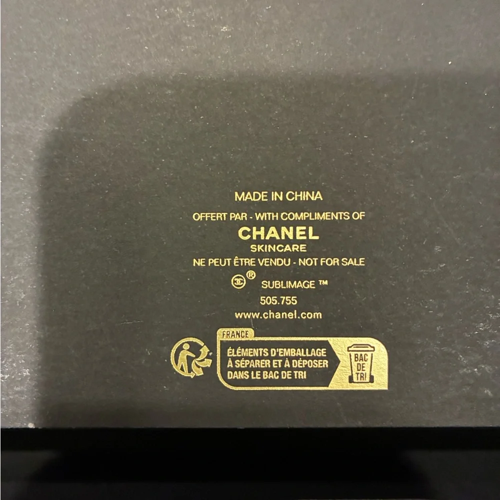 CHANEL Gold and Black Sublimage Pouch Jewelry Box Cosmetic Case Ltd. Edition NEW - Picture 7 of 7